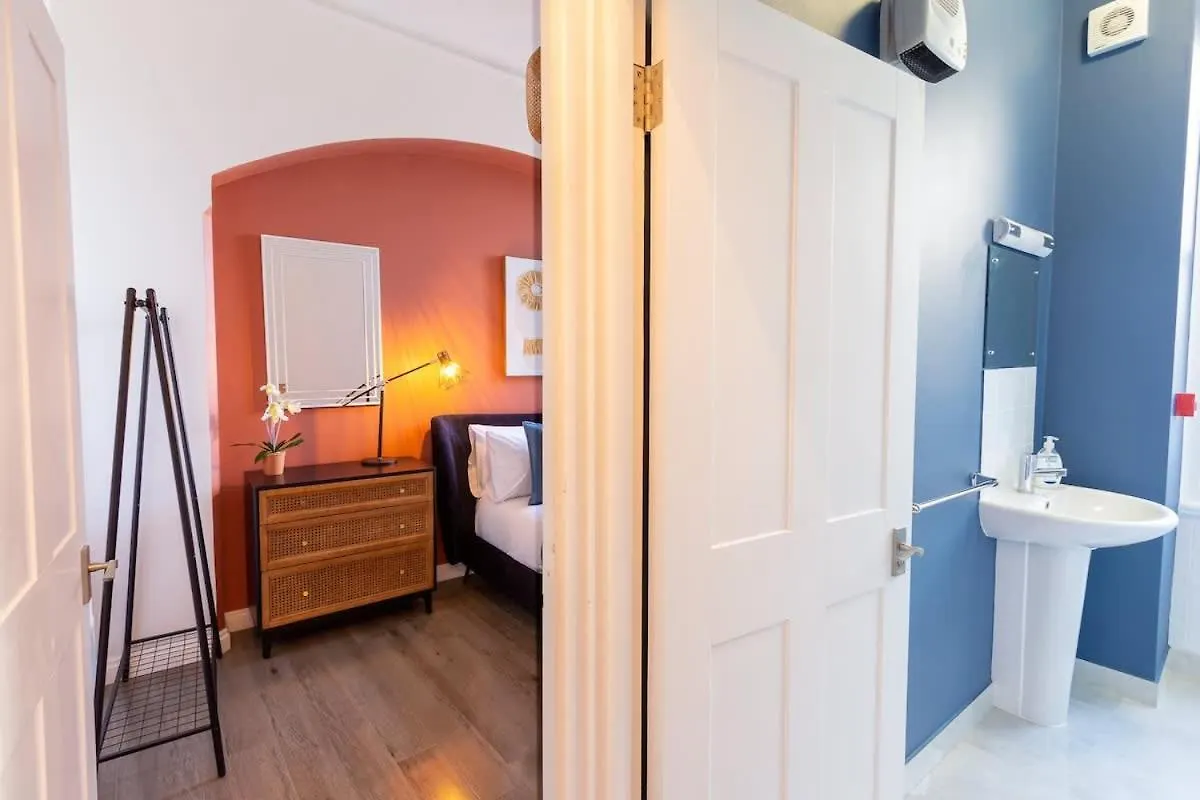 Sea View - 1 Bedroom Flat Brighton